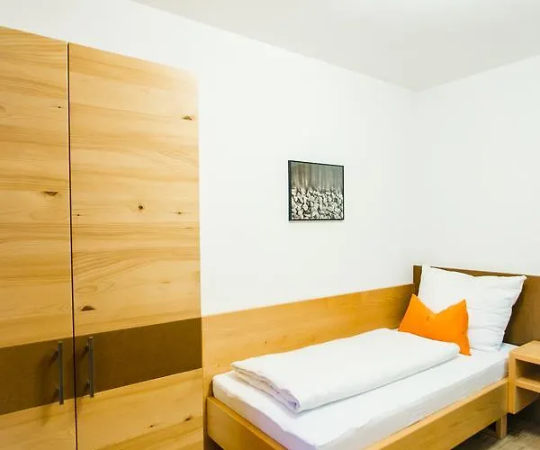 Bed & Breakfast Haus Steirer Am Kaiserwald